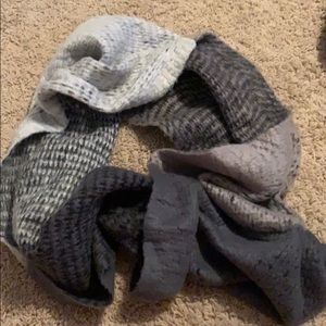 Blanket infinity scarf